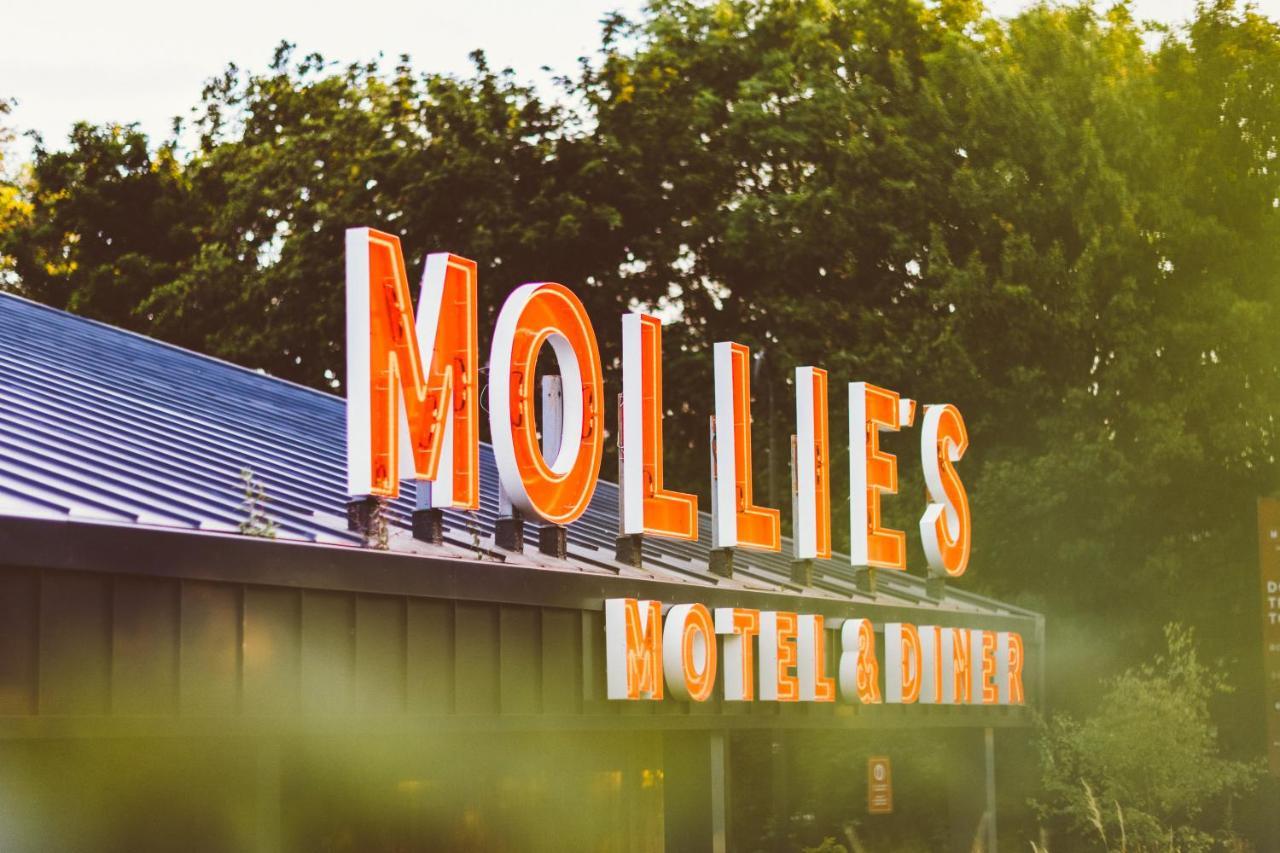 Mollie'S Motel & Diner Oxfordshire Faringdon Exterior photo